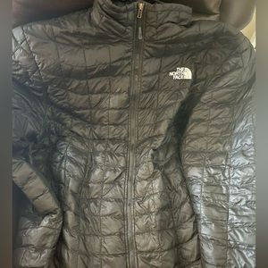 North’s face jacket